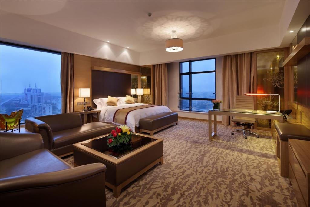 Sovereign Hotel Zhanjiang Zimmer foto
